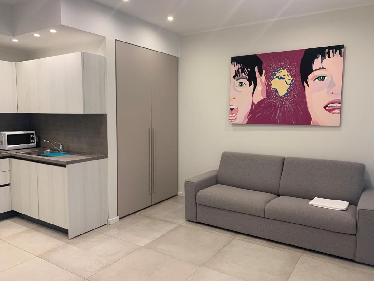 Casa Vacanze Residence Ideale Suites And Apartments Αλάσιο Εξωτερικό φωτογραφία