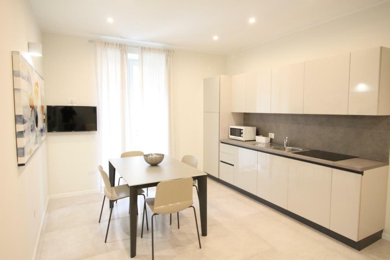 Casa Vacanze Residence Ideale Suites And Apartments Αλάσιο Εξωτερικό φωτογραφία